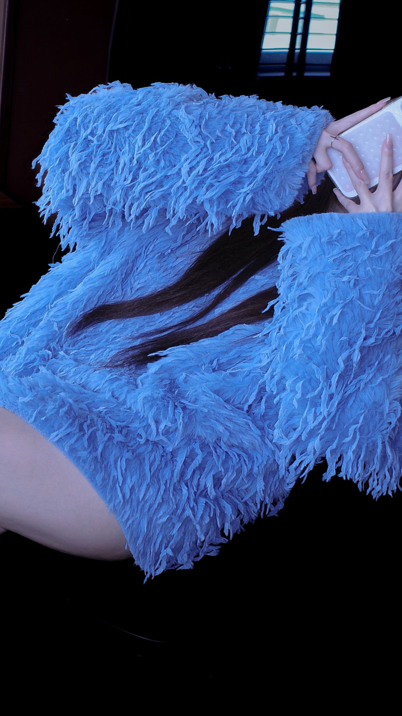 BLUE FEATHER FUR SWEATER
