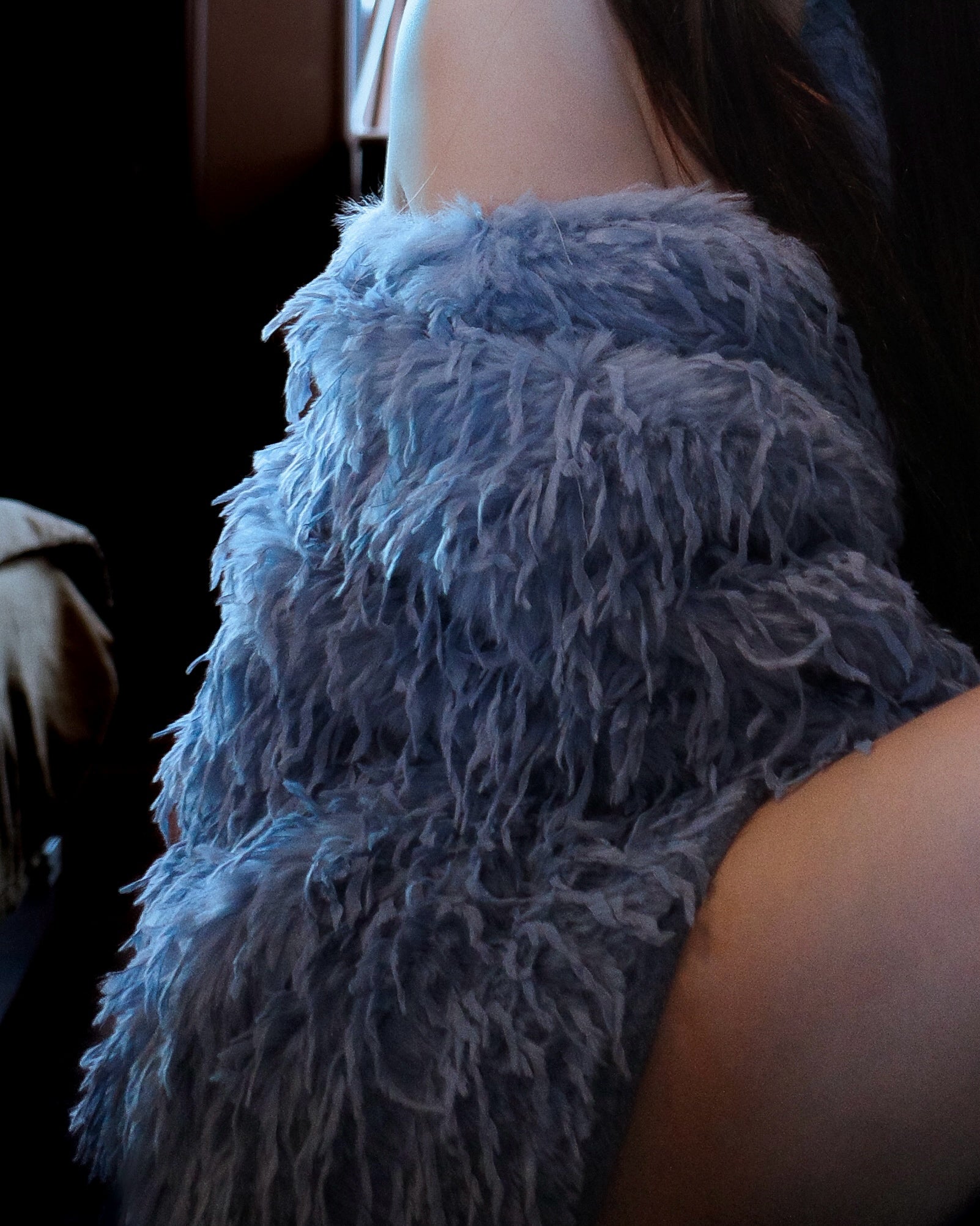 BLUE FEATHER FUR SWEATER